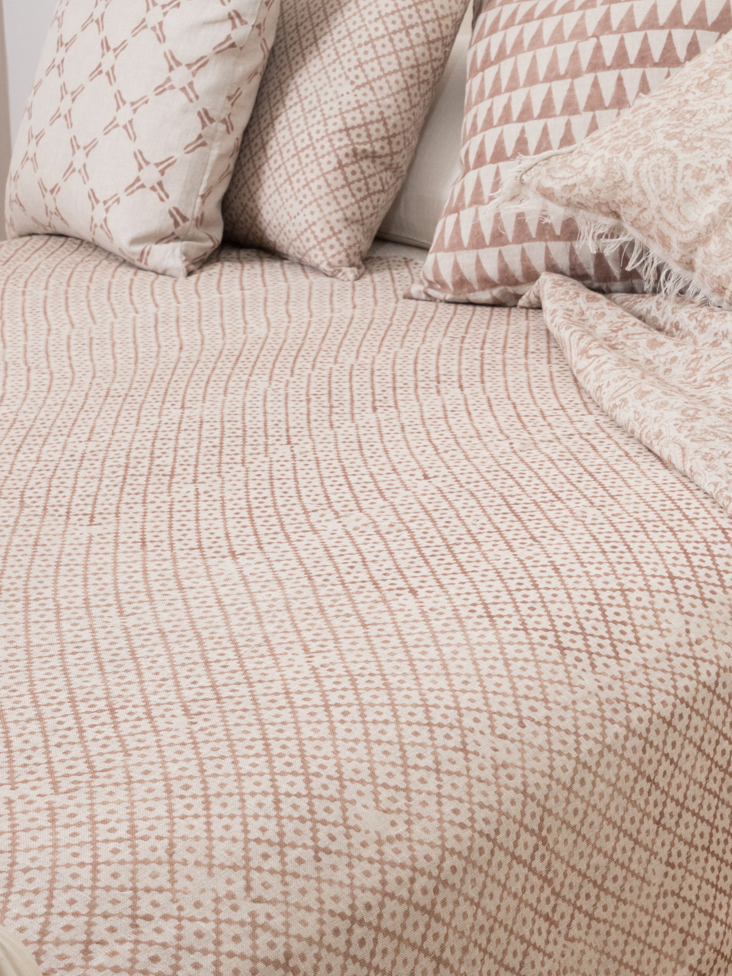 Kenya Clay Linen Throw