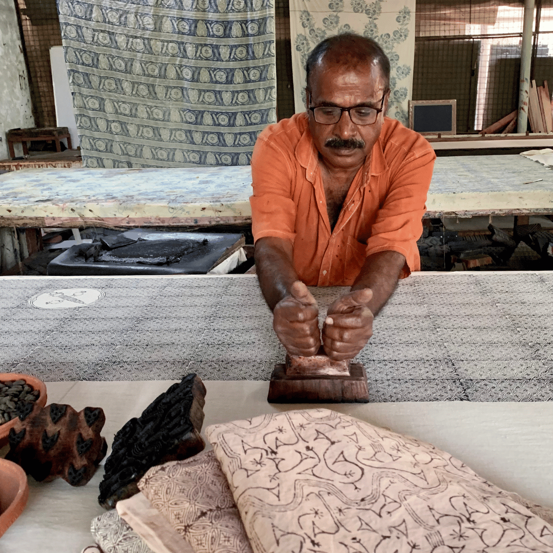 Reviving Tradition: Alamwar’s Natural Dyes Program And Workshop