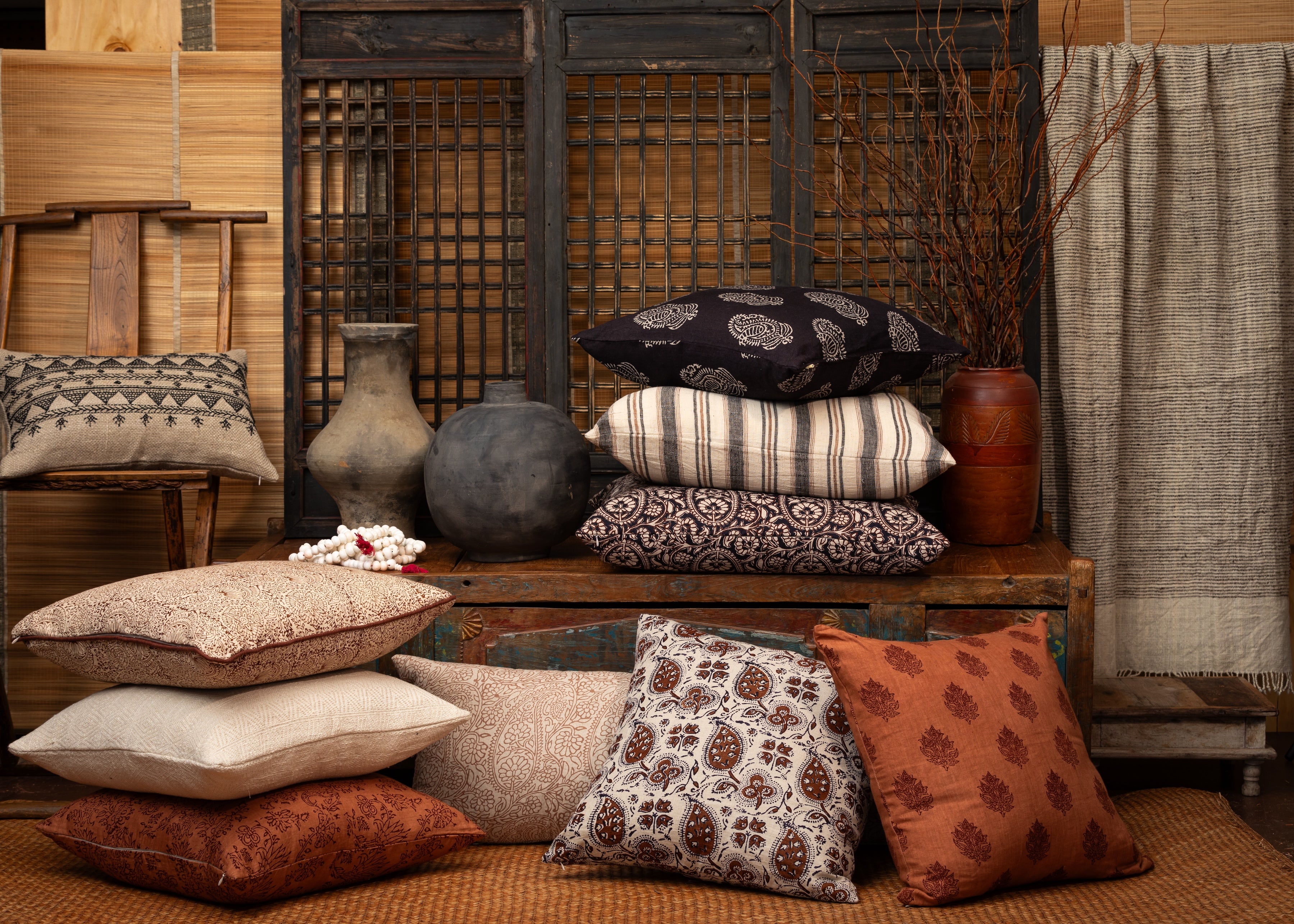 Rann Charcoal Cinnamon lumbar Pillow Cover