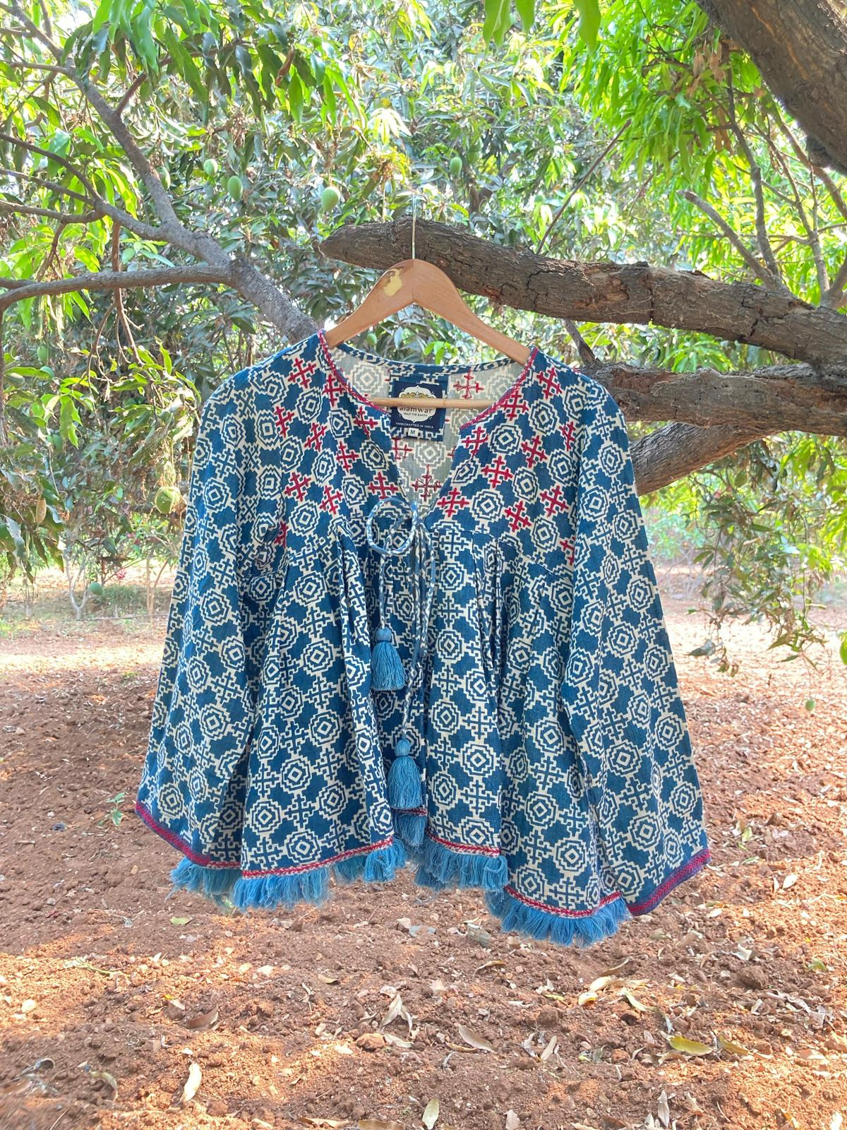 Junoon Jacket In Yuma Print