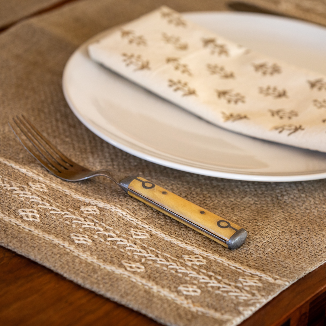 Lambada Hand-Embroidered Heavy Linen Placemat