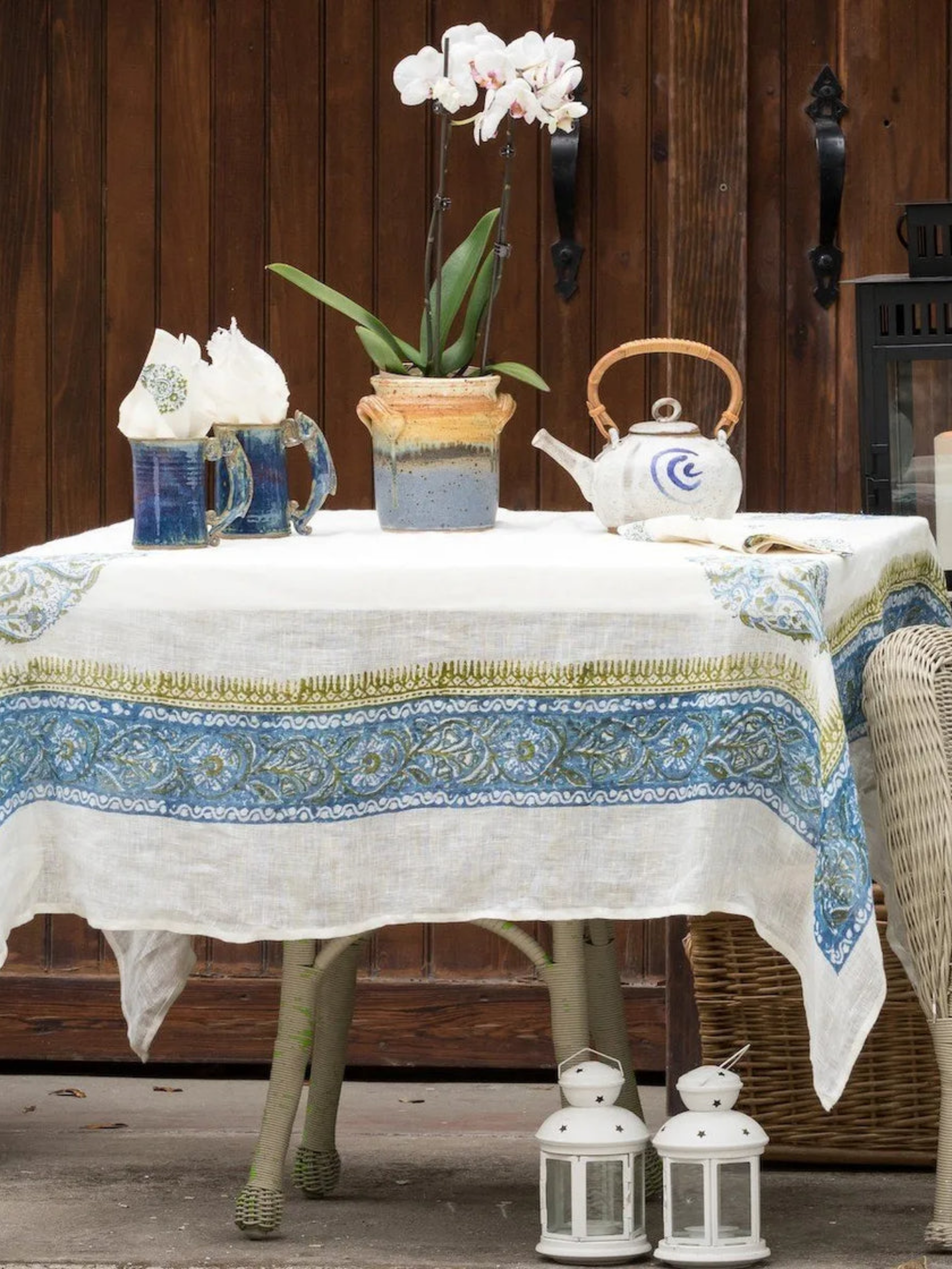 Sania Paisley Sheer Linen Tablecloth